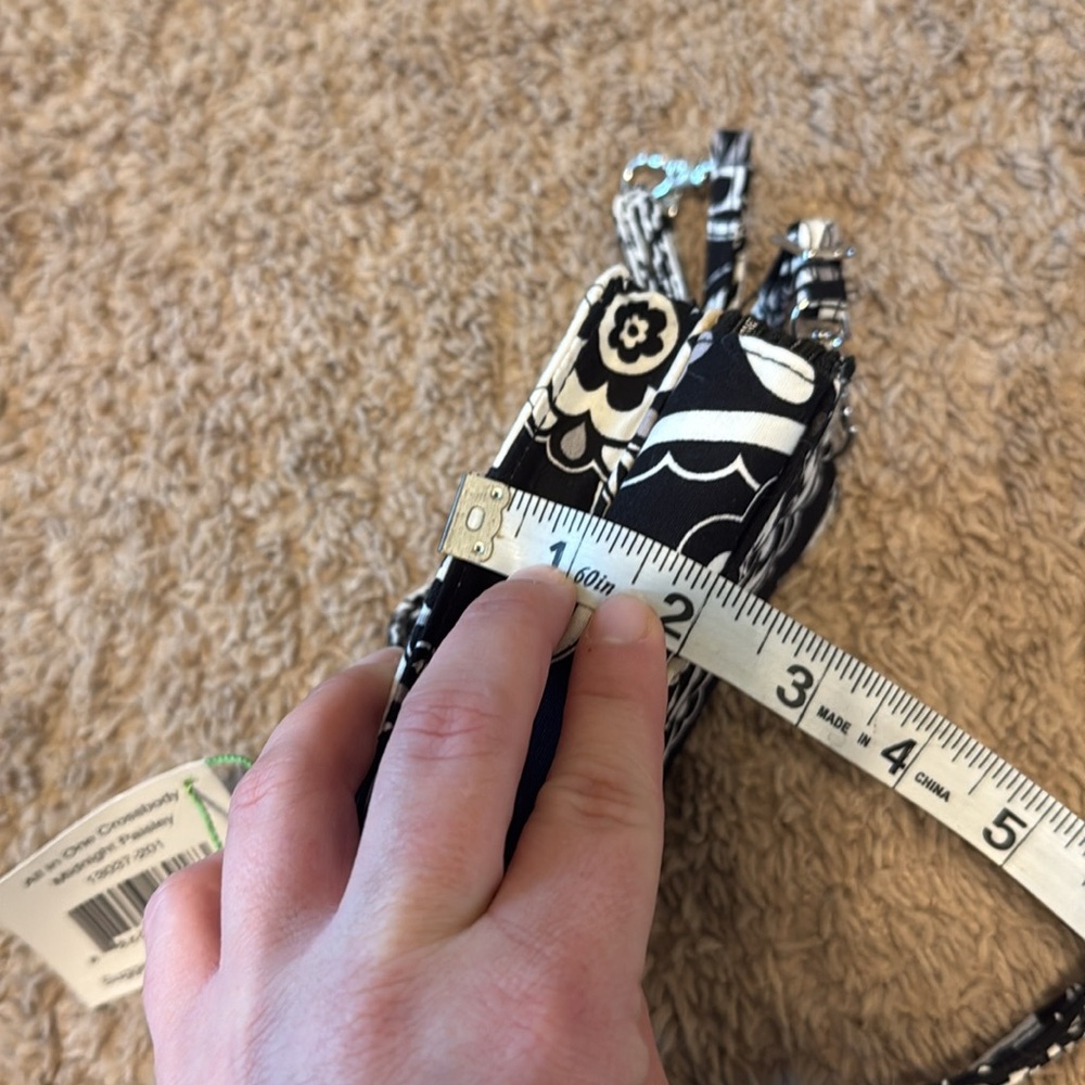 All in one Crossbody - Picture 9 of 9